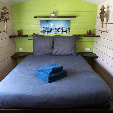 Roulotte Au Pied Du Mont Saint Michel Villa ปงตอร์ซง ภายนอก รูปภาพ